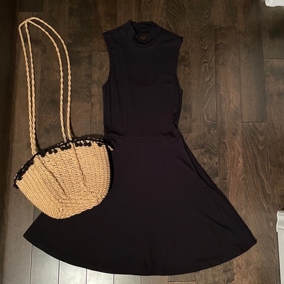 Mock neck dress with oval open back - Picture 1 of 4